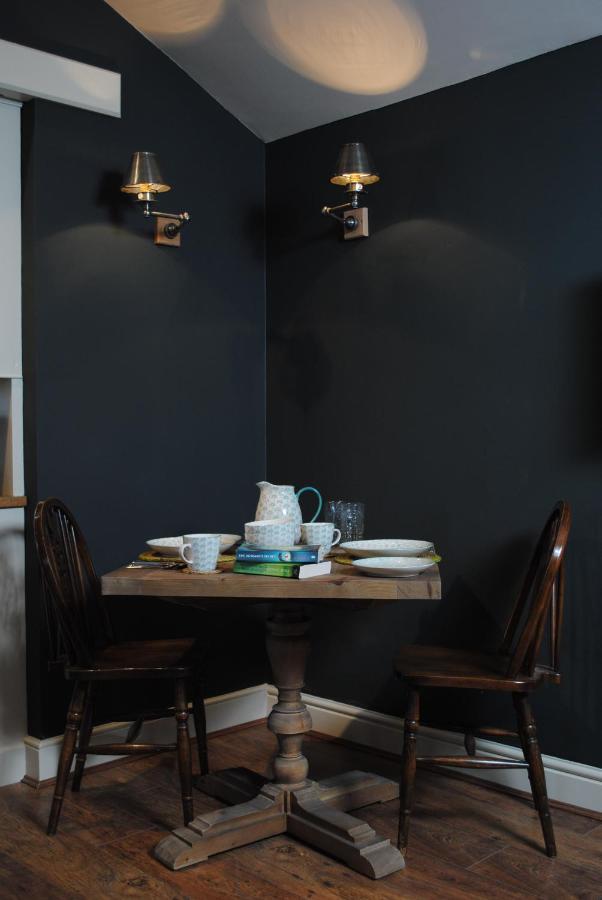Courtyard Cottages Lymington, 2 Adults Only Extérieur photo